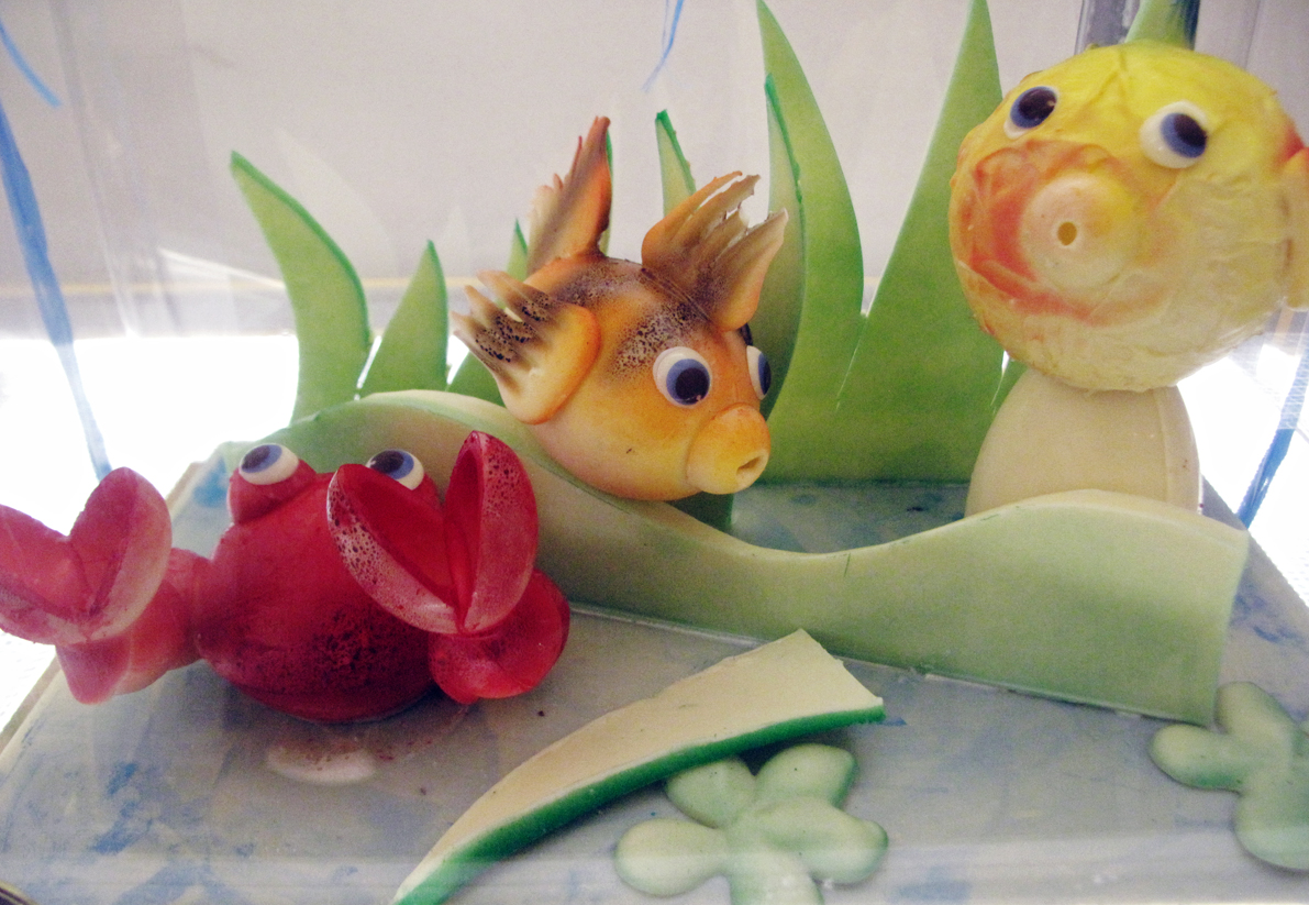 Mona Easter Cake fishes